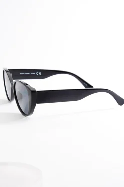Black Classic Sunglasses
