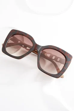Chain Arm Tortoise Sunglasses