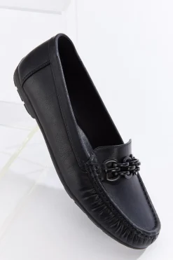 Chain Detail Moc Flats