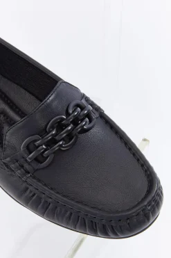 Chain Detail Moc Flats
