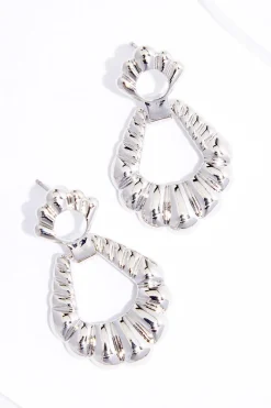 Cutout Textured Dangle Earrings