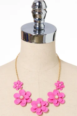 Pearl Center Flower Necklace Set
