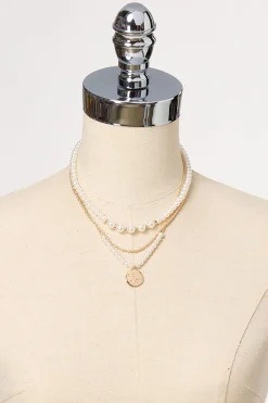 Pearl Delicate Layered Short Necklace