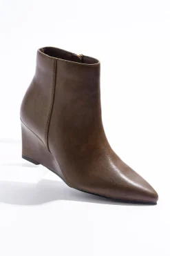 Pointed Toe Wedge Booties