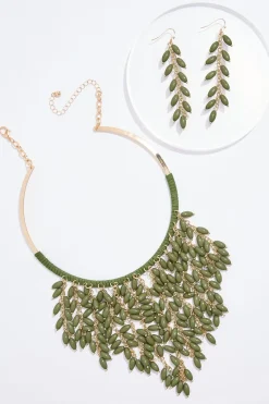 Shaky Tassel Necklace Set