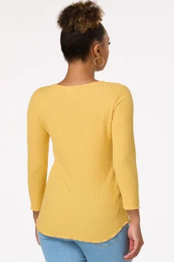 Waffled Lettuce Trim Top