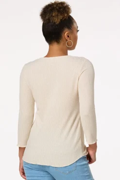 Waffled Lettuce Trim Top